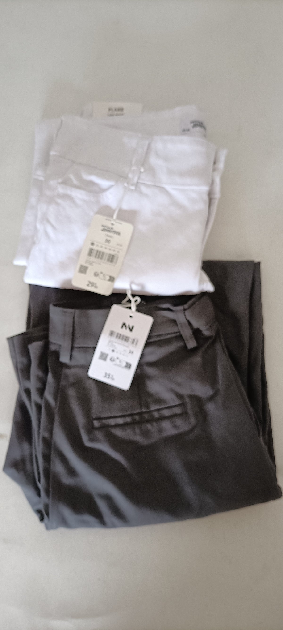 Lotto Stock Pantaloni, Jeans e Gonne Jennyfer - Scatola G44 (58 pz) - SPEDIZIONE GRATUITA