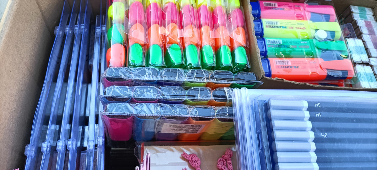 Mega-Stock Cancelleria Creativa Scuola e Licenze – Ingrosso Nuovi