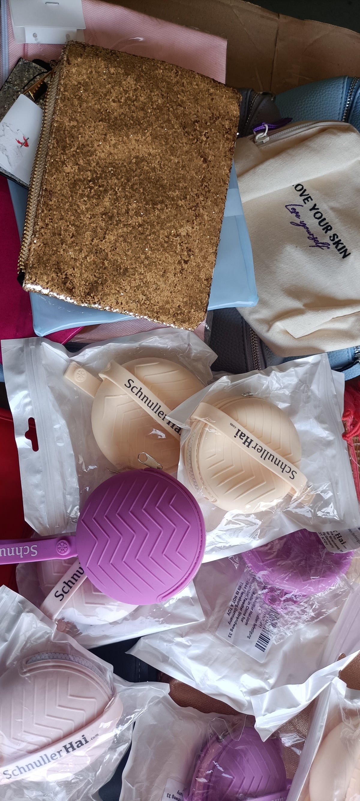 Stock 327 Zaini e Borse Santoro Gorjuss Dragon Ball – Ingrosso Nuovi