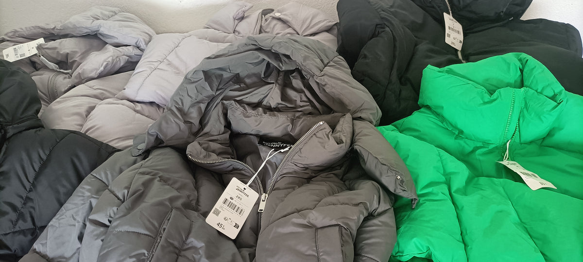 Mini-Lotto Giubbotteria Assortita - Blocco G1-G2-G3 (37 Pezzi Tutto Incluso)