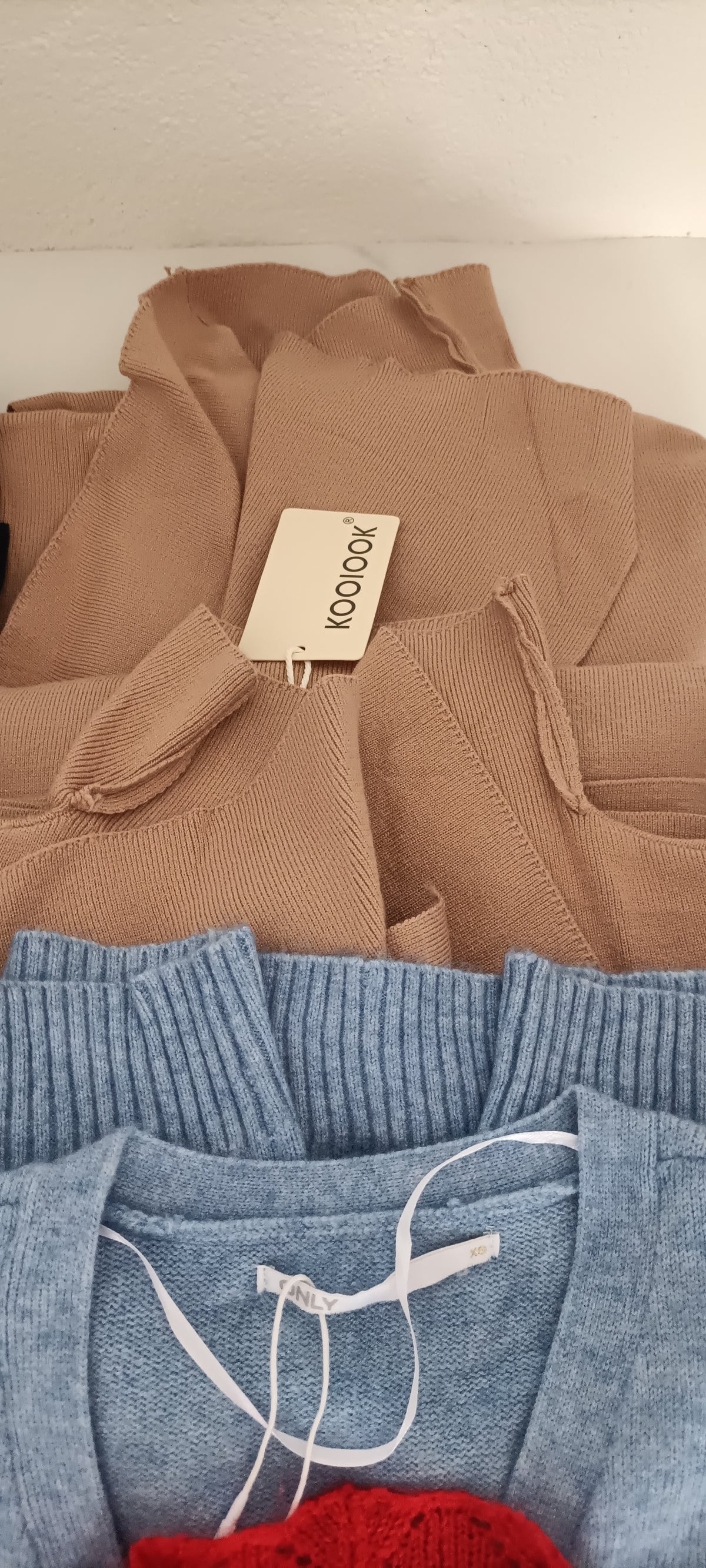 Mini-Lotto Stock Maglioni di Marca Uomo e Donna - Blocco G7-G10-G11 (61 Pezzi Tutto Incluso)