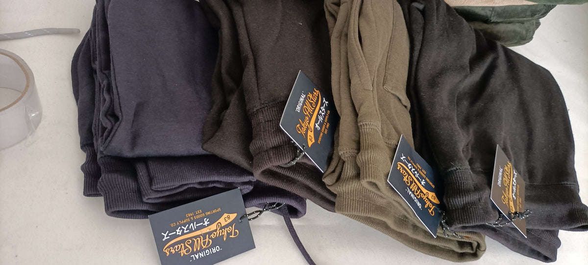 Mini-Lotto Stock Pantaloni Sportivi - Blocco G12-G13-G14-G15 (102 Pezzi Tutto Incluso)