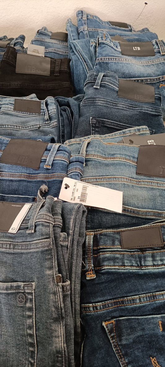 Stock Jeans Uomo/Donna brand LTB Denim - Scatola G16 (30 Pezzi Tutto Incluso)