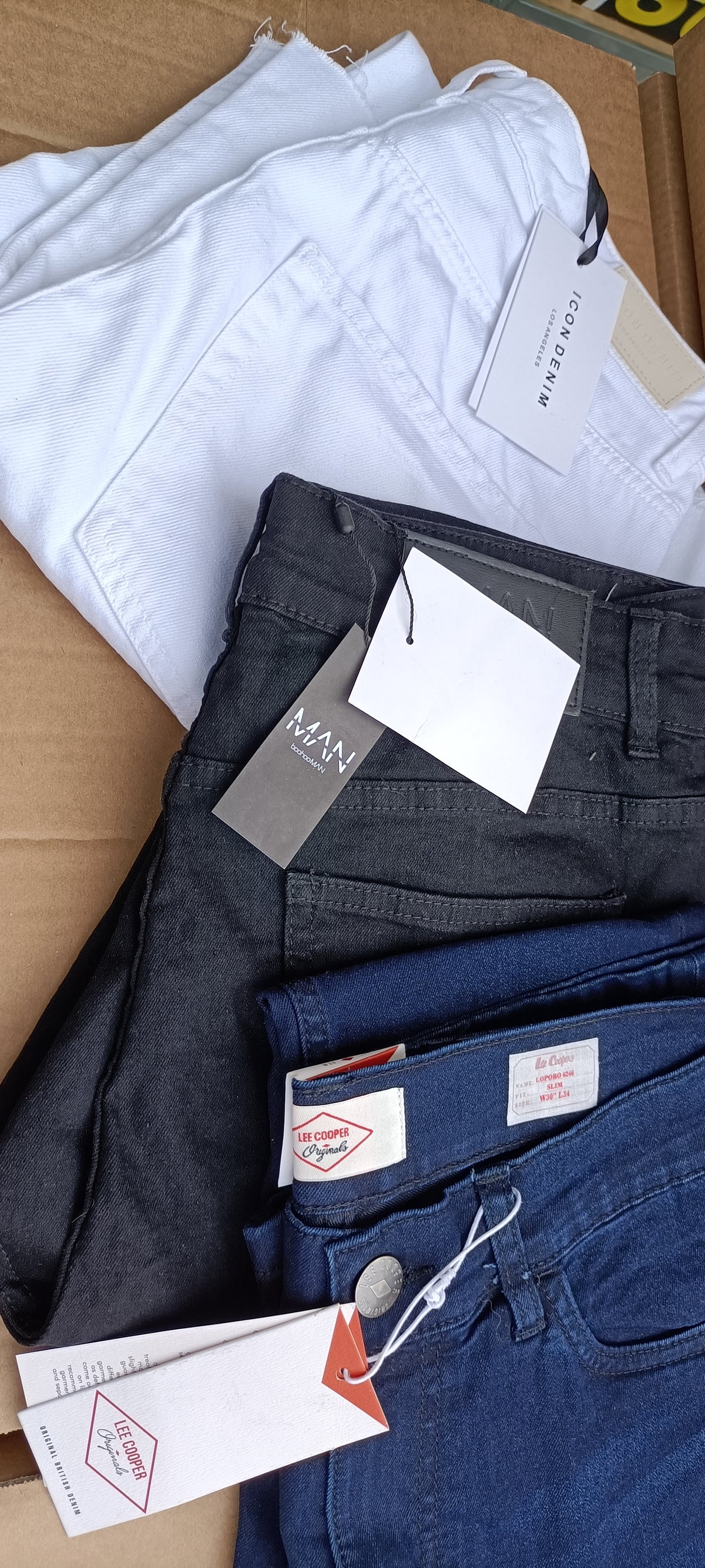 Stock Jeans Top Brand & G-Star RAW - Scatola G19 (33 Pezzi Tutto Incluso)