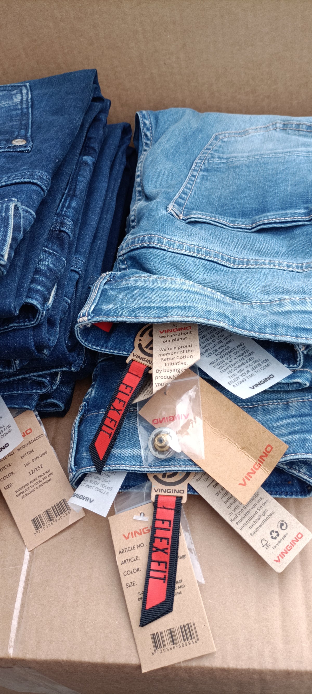 Stock Premium Jeans Bambino brand Vingino & Yang - Scatola G20 (49 Pezzi Tutto Incluso)