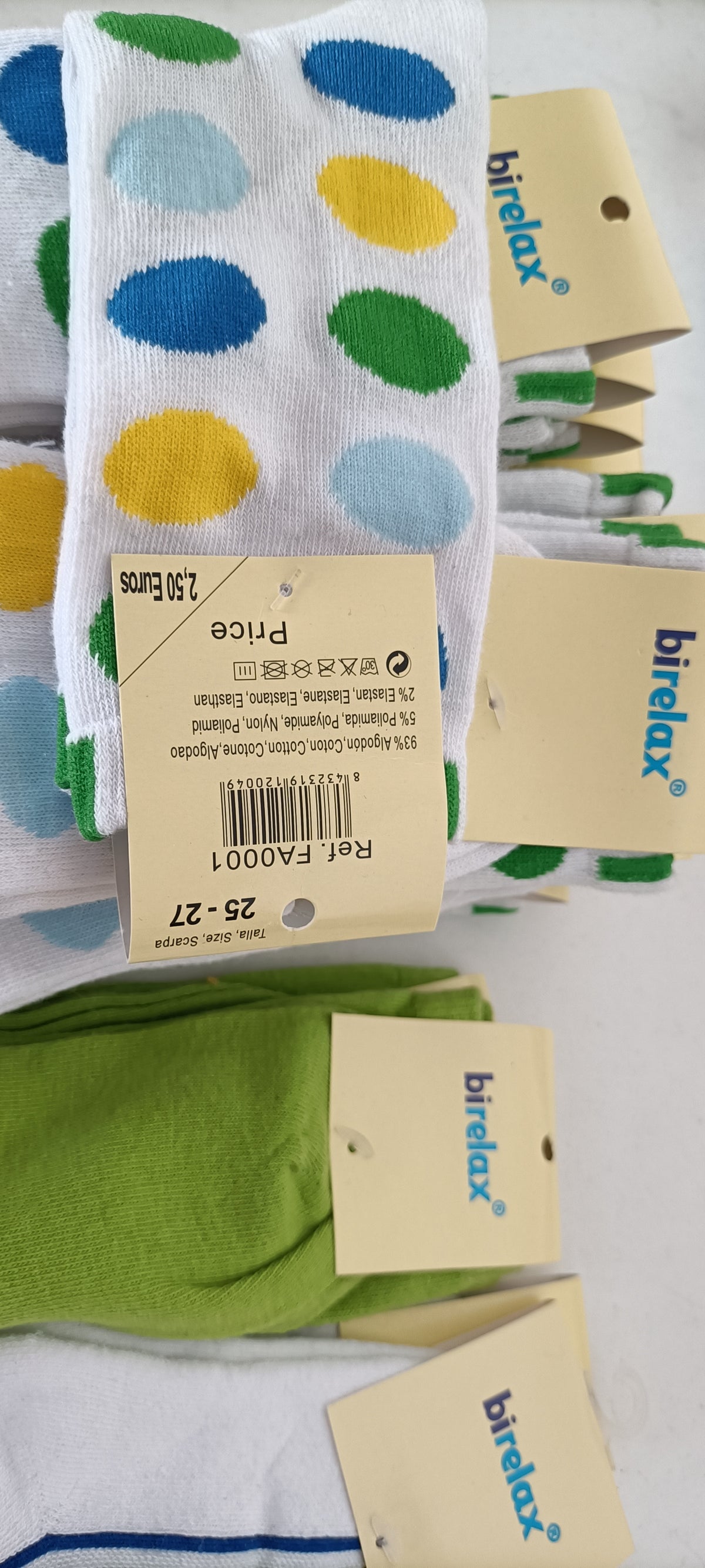 Lotto Maxi-Stock Calzetteria Bimbo/Bimba e Licenze Personaggi - Scatola G25 (255 pz) - SPEDIZIONE GRATUITA