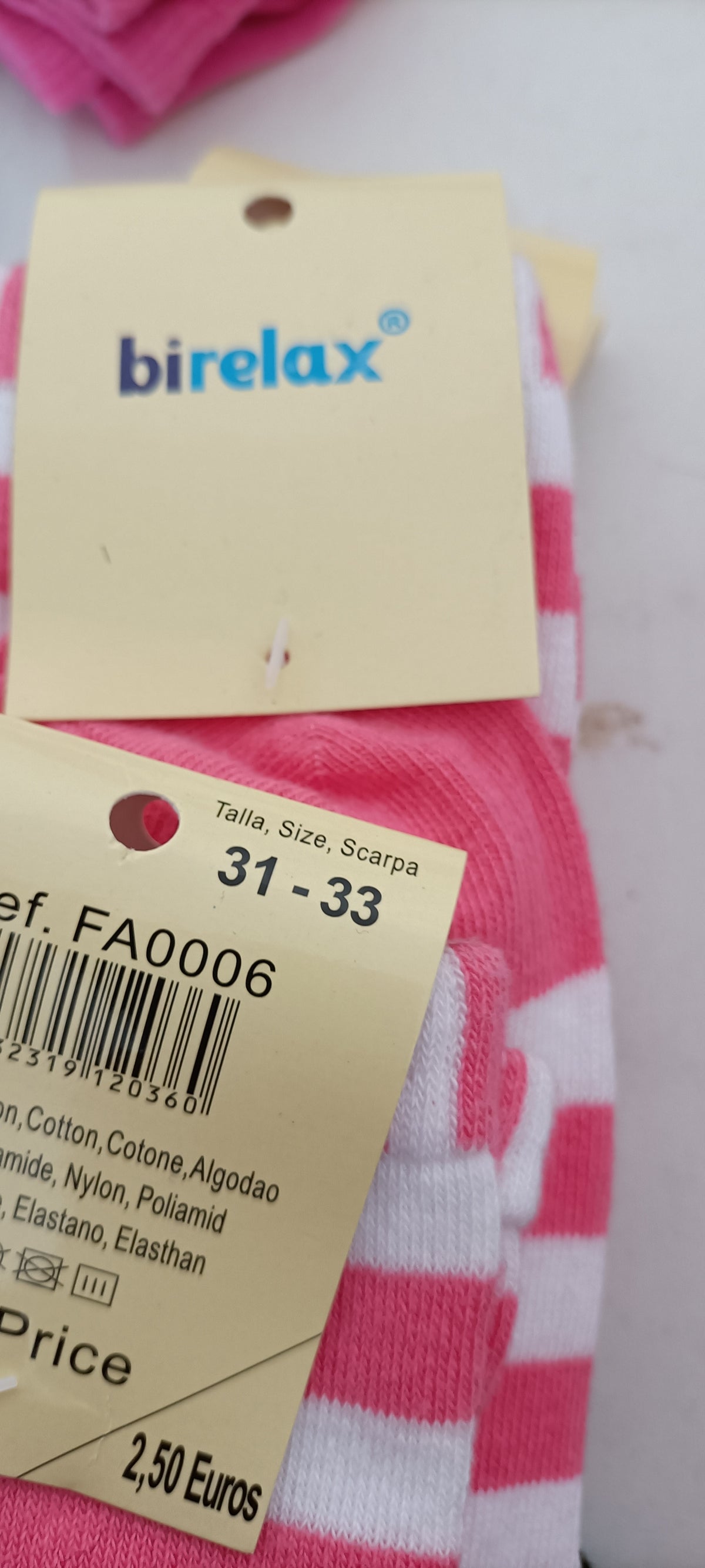 Lotto Maxi-Stock Calzetteria Bimbo/Bimba e Licenze Personaggi - Scatola G25 (255 pz) - SPEDIZIONE GRATUITA