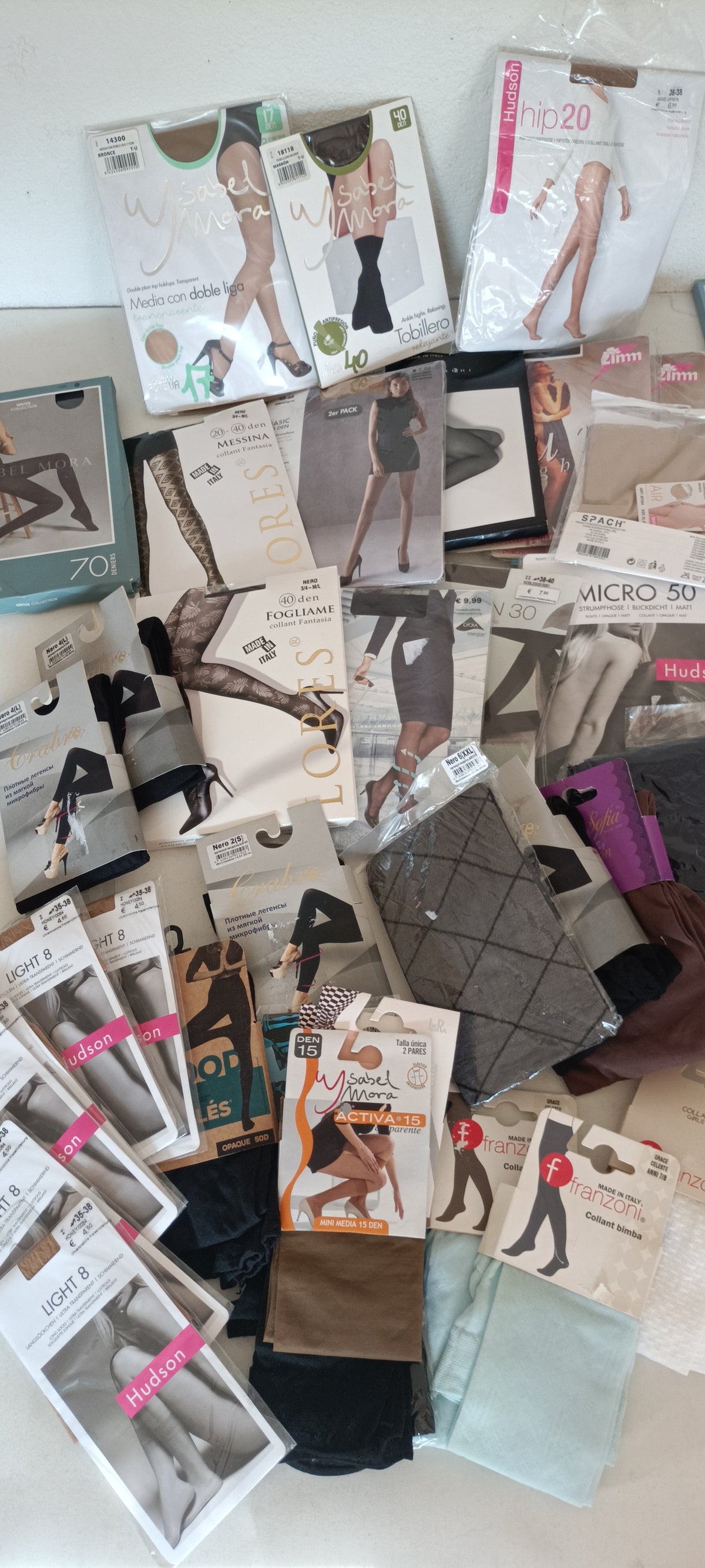 Lotto Stock Calzetteria Mista Uomo/Donna/Bimbo - Scatola Svuota Magazzino (150 pz) - SPEDIZIONE GRATUITA