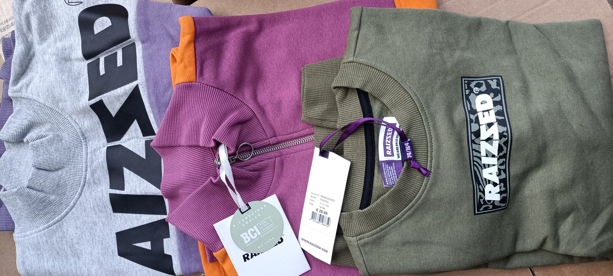 Lotto Stock Felpe Assortite Uomo/Donna Brand Internazionali - Scatola G29 (29 pz) - SPEDIZIONE GRATUITA