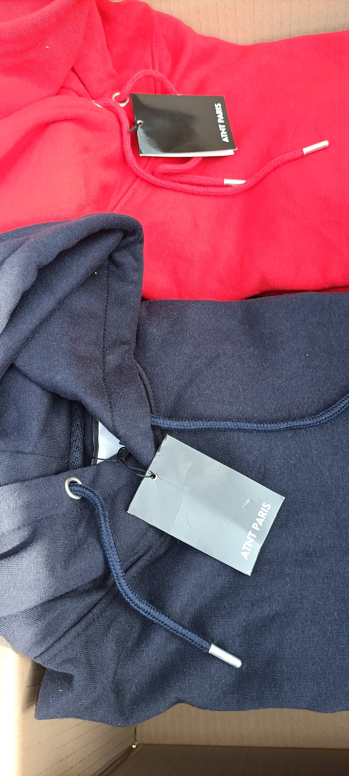 Lotto Stock Felpe con Cappuccio Brand Streetwear Internazionali - Scatola G33 (16 pz) - SPEDIZIONE GRATUITA
