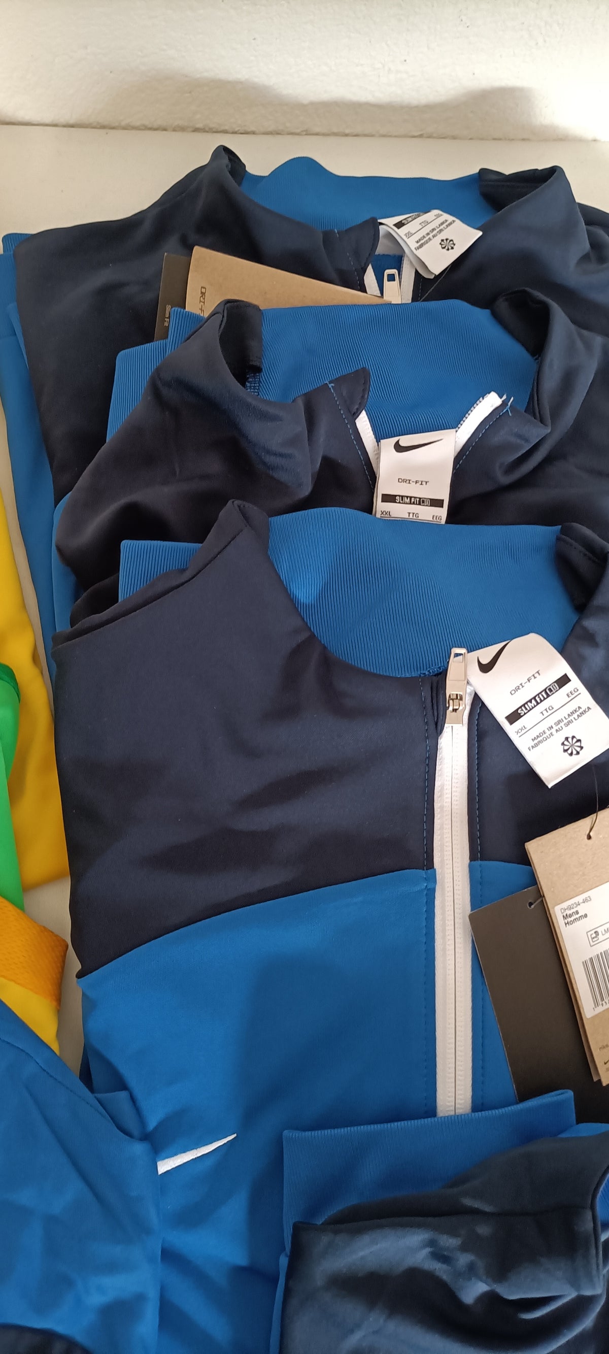 Lotto Stock Felpe Miste Uomo/Donna Brand Assortiti - Scatola G37 (17 pz) - SPEDIZIONE GRATUITA