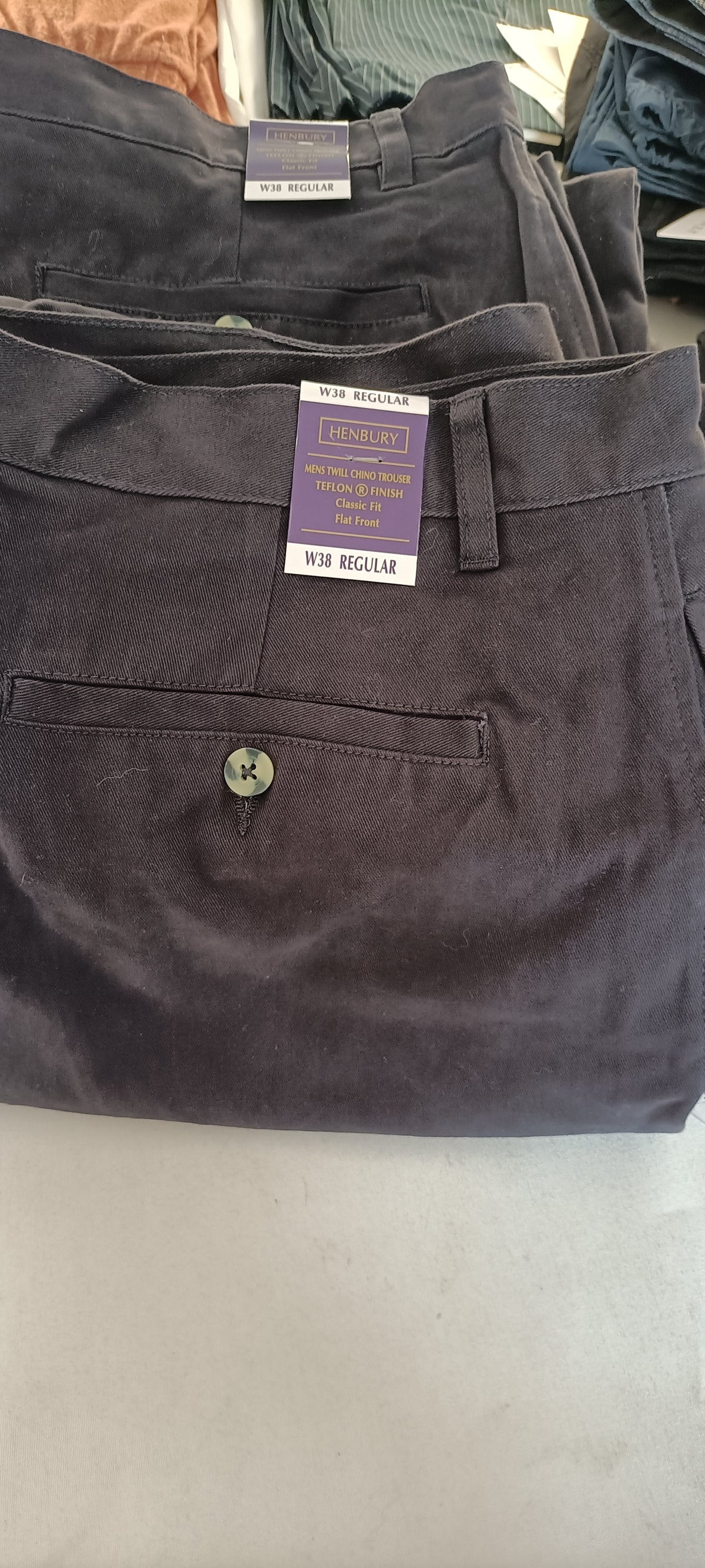 Lotto Stock Pantaloni Misti Uomo/Donna Brand Assortiti - Scatola G38 (19 pz) - SPEDIZIONE GRATUITA