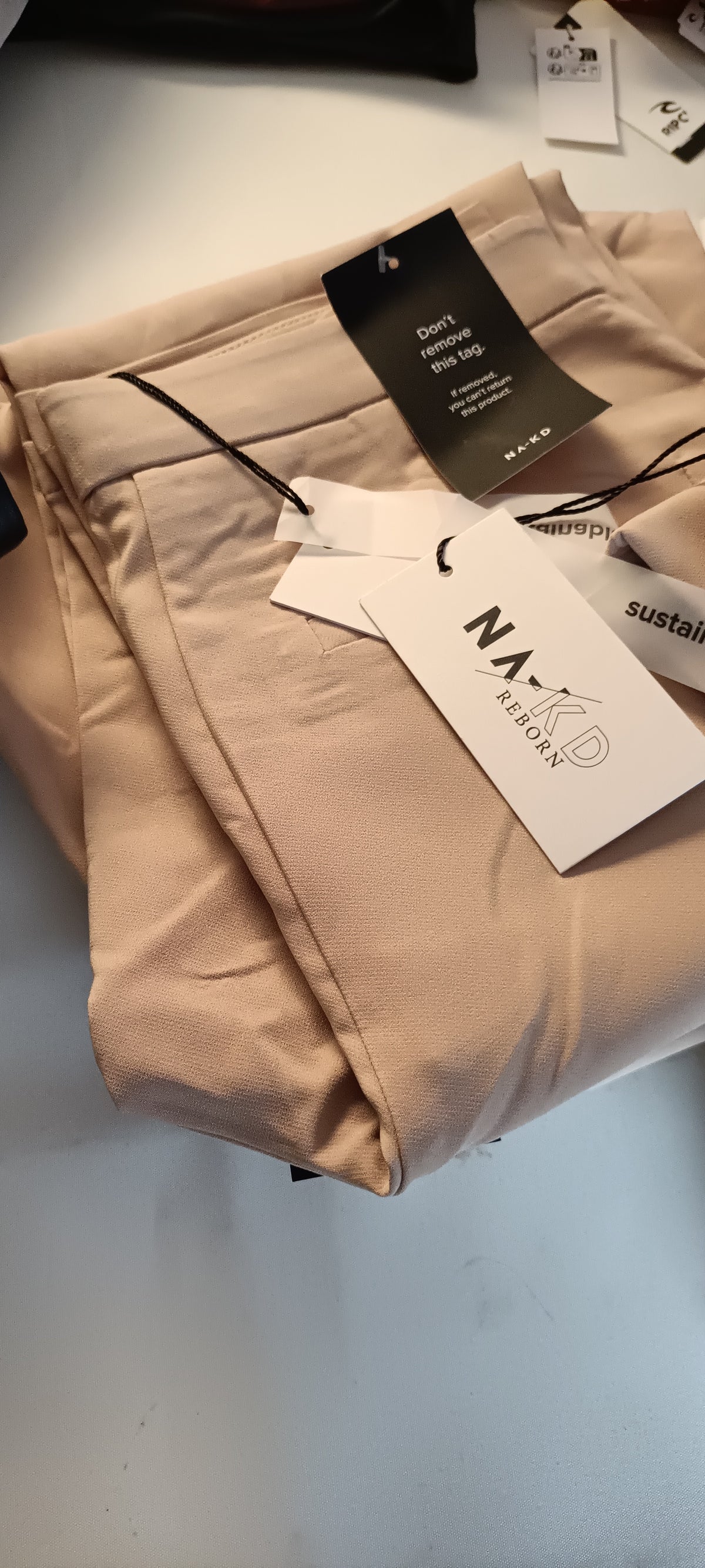 Lotto Stock Pantaloni Misti Uomo/Donna Brand Assortiti - Scatola G29 (44 pz) - SPEDIZIONE GRATUITA