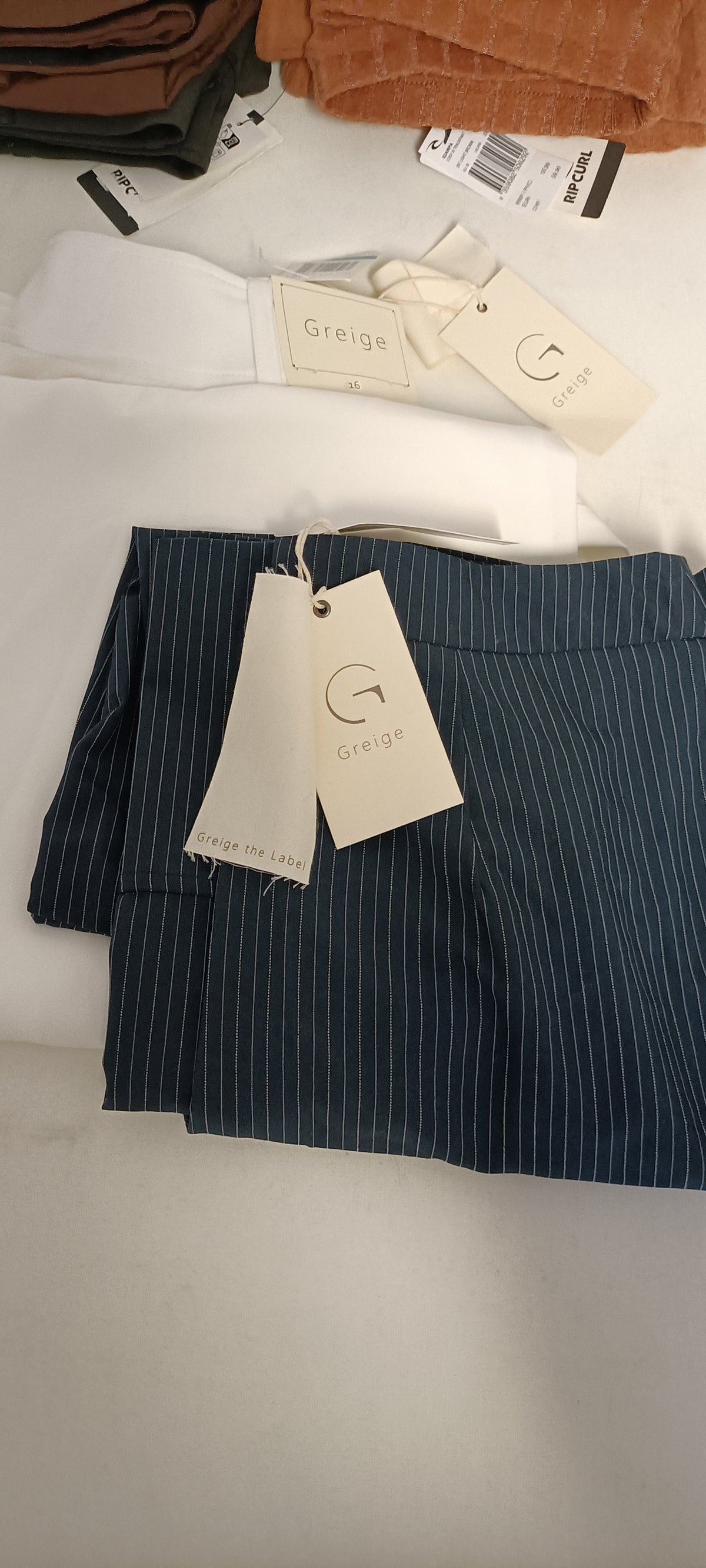 Lotto Stock Pantaloni Misti Uomo/Donna Brand Assortiti - Scatola G29 (44 pz) - SPEDIZIONE GRATUITA