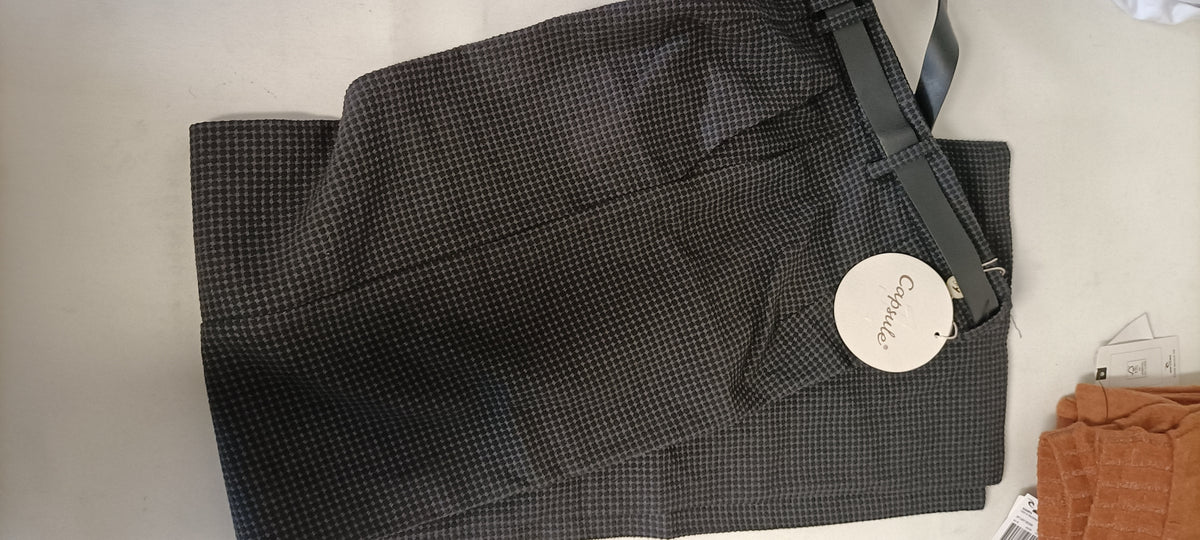 Lotto Stock Pantaloni Misti Uomo/Donna Brand Assortiti - Scatola G29 (44 pz) - SPEDIZIONE GRATUITA