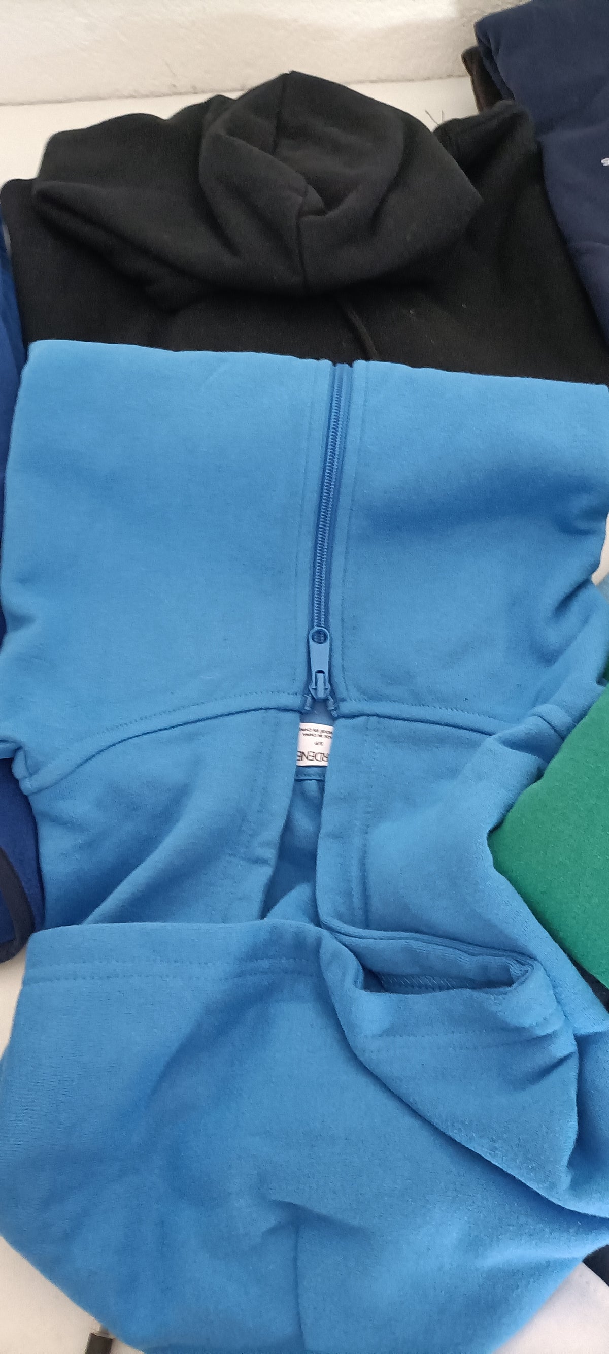 Lotto Stock Felpe Miste Uomo/Donna Brand Assortiti - Scatola G42 (21 pz) - SPEDIZIONE GRATUITA
