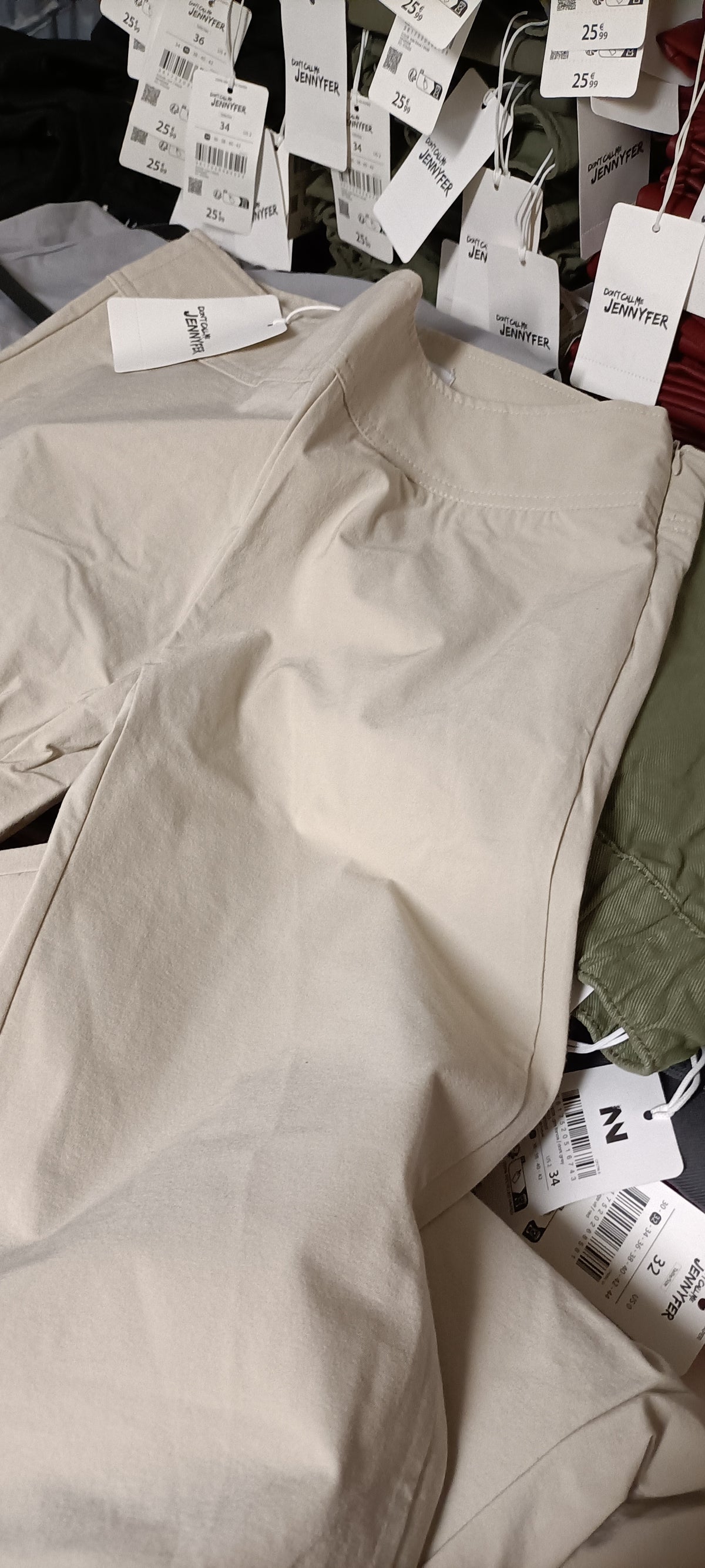 Lotto Stock Pantaloni, Jeans e Gonne Jennyfer - Scatola G44 (58 pz) - SPEDIZIONE GRATUITA