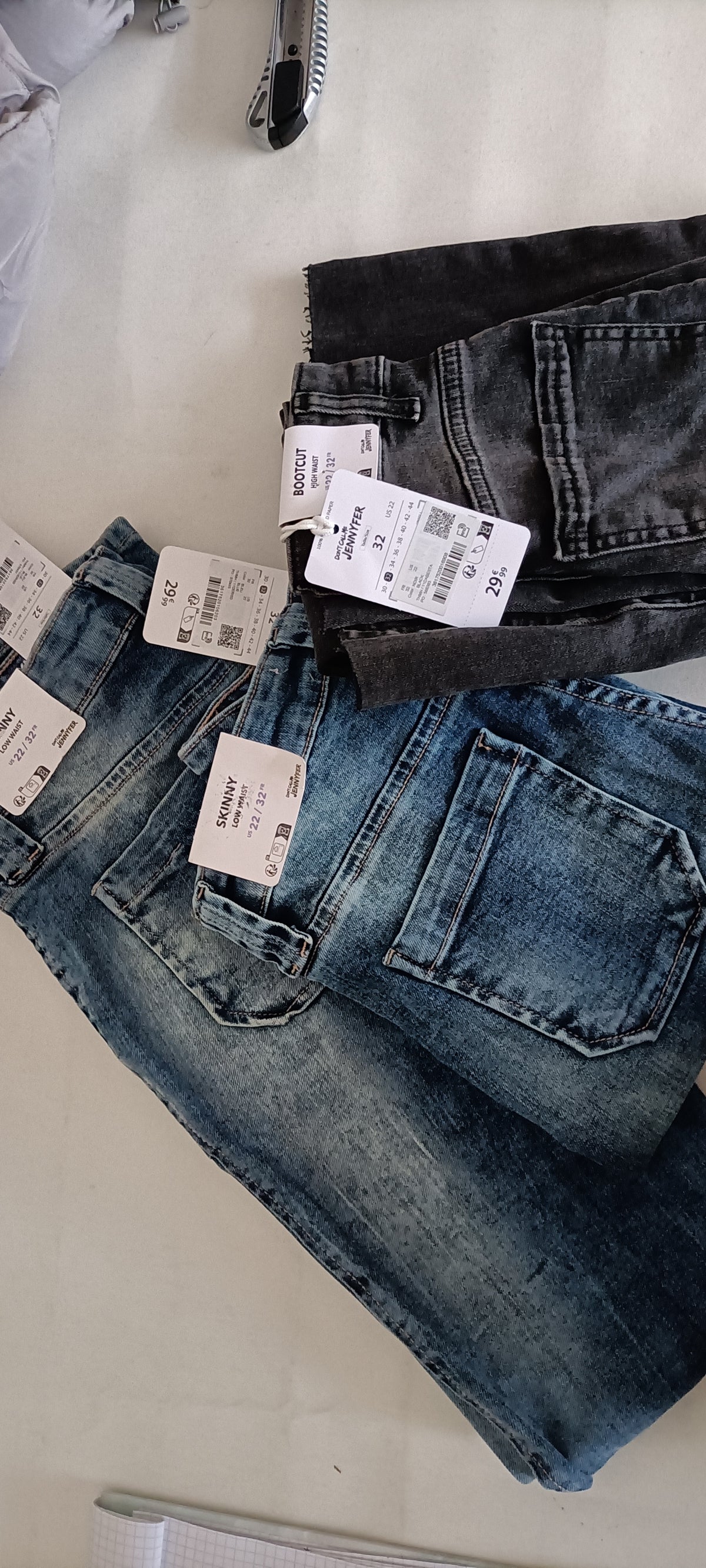 Lotto Stock Pantaloni, Jeans e Gonne Jennyfer - Scatola G44 (58 pz) - SPEDIZIONE GRATUITA
