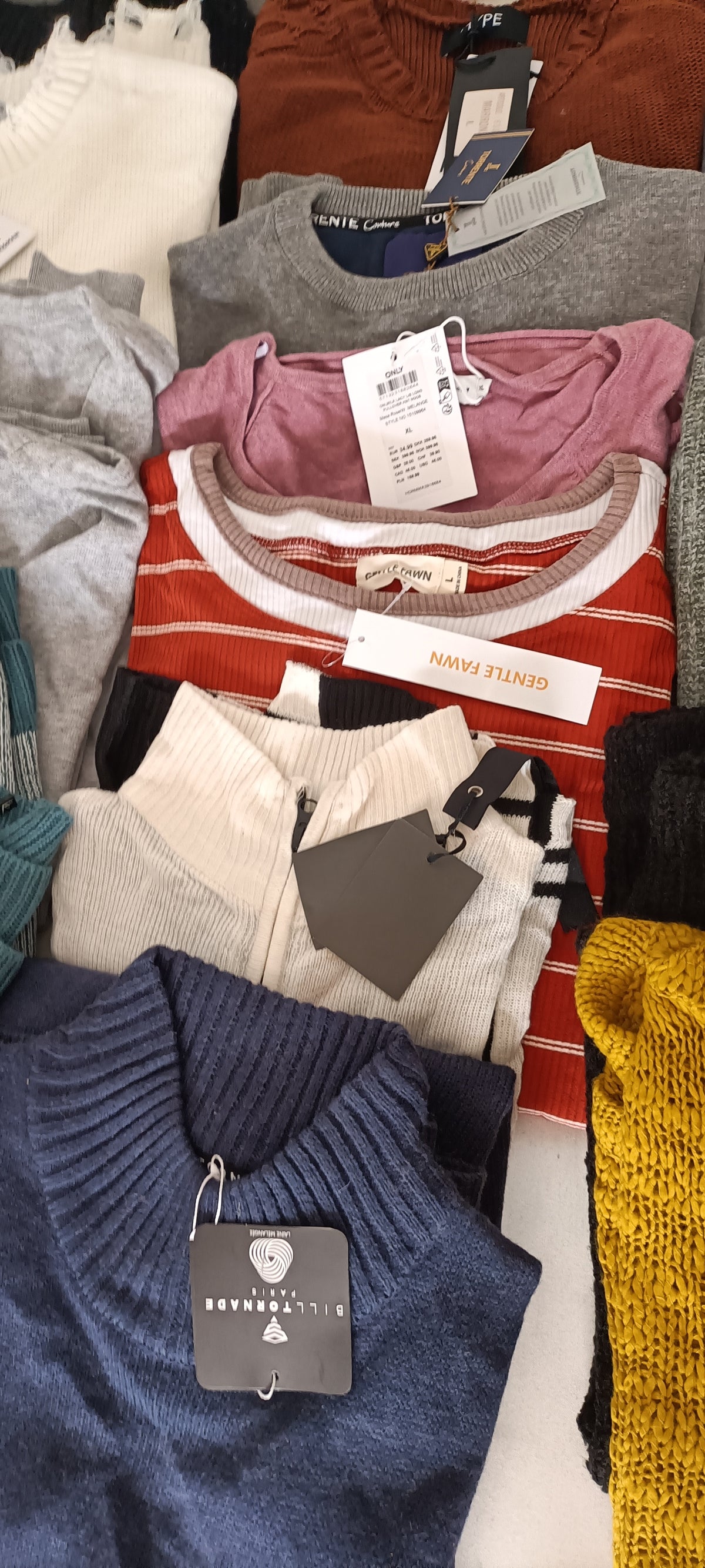 Lotto Stock Maglieria Mista Uomo/Donna Brand Assortiti - Scatola G48 (21 pz) - SPEDIZIONE GRATUITA