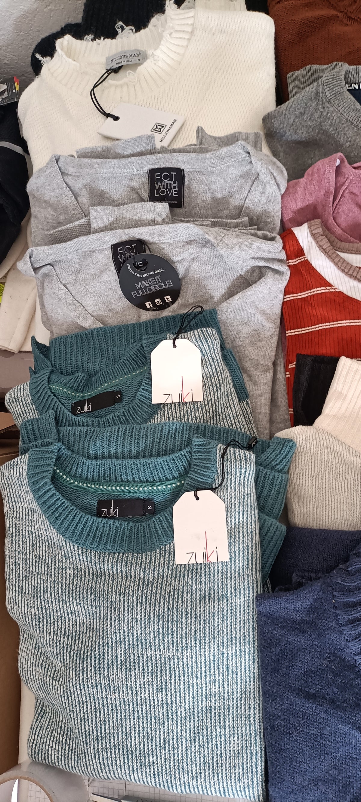 Lotto Stock Maglieria Mista Uomo/Donna Brand Assortiti - Scatola G48 (21 pz) - SPEDIZIONE GRATUITA