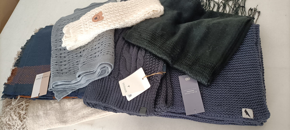 Lotto Stock G54 Sciarpe Moda Miste - 55 Pezzi a 2,60pz
